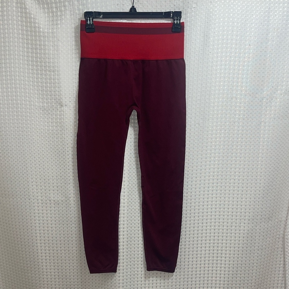 High-Waisted Seamless Stripe 7/8 Leggings Burgundy Red Colorblock Size S - Picture 4 of 6